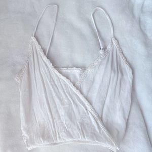 Tank/cropped v neck top